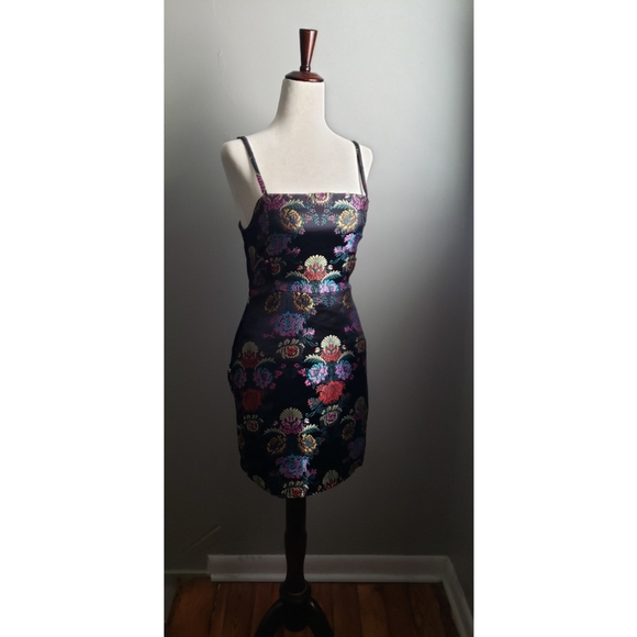 Zara Black Floral Embroidered Mini Dress - Small - Picture 2 of 6